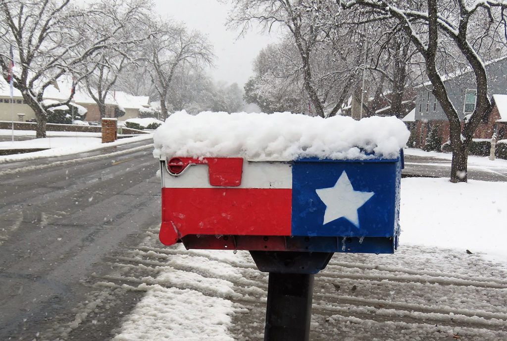 Snow-on-Texas-mailbox-1024x688